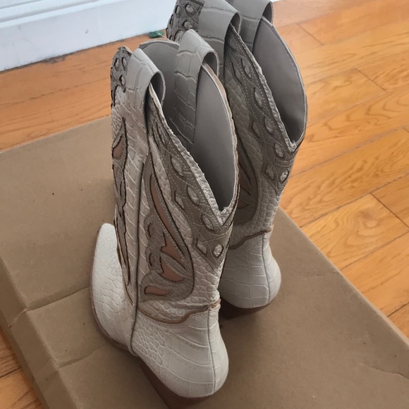Steve Madden Wynter Boot in Sand Multi Size: 6.5 - Picture 7 of 10